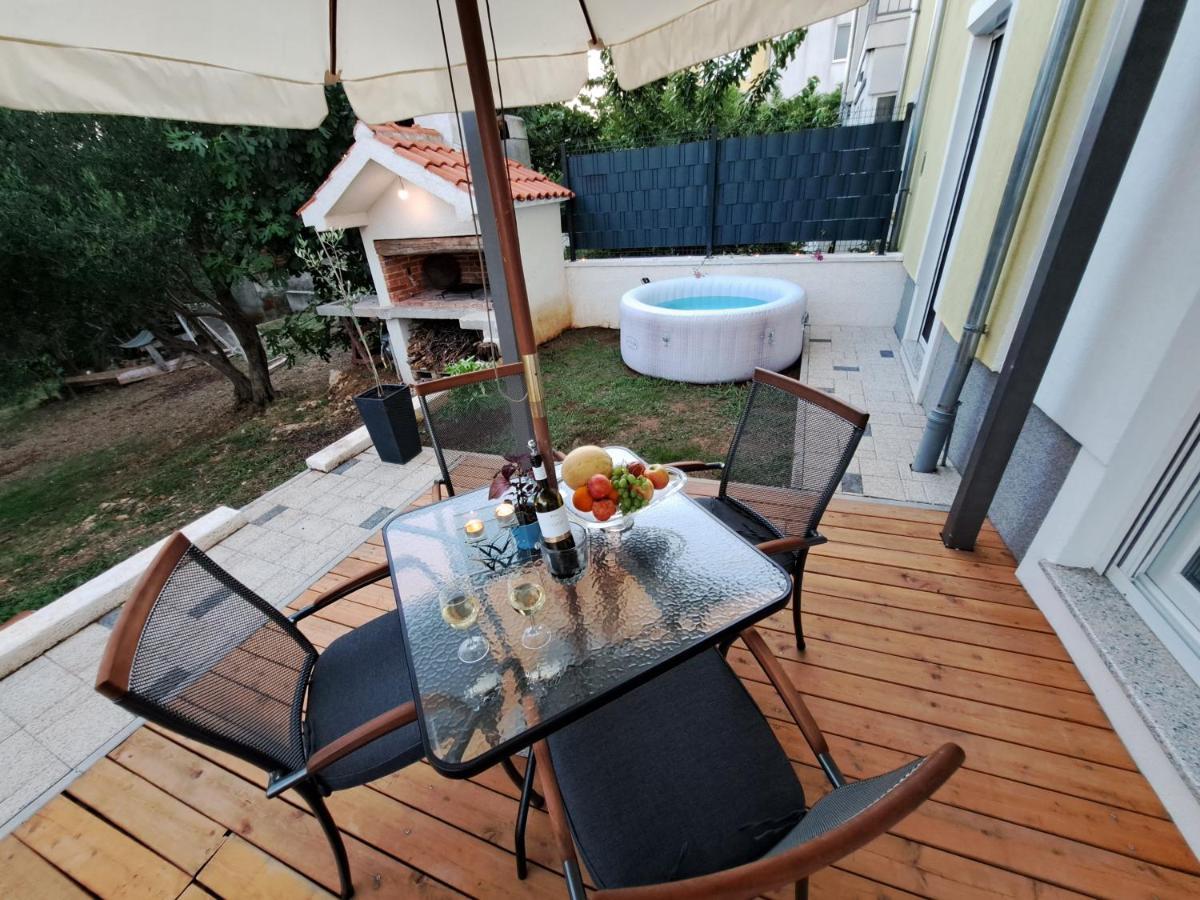 Jalumi Lägenhet Zadar Exteriör bild
